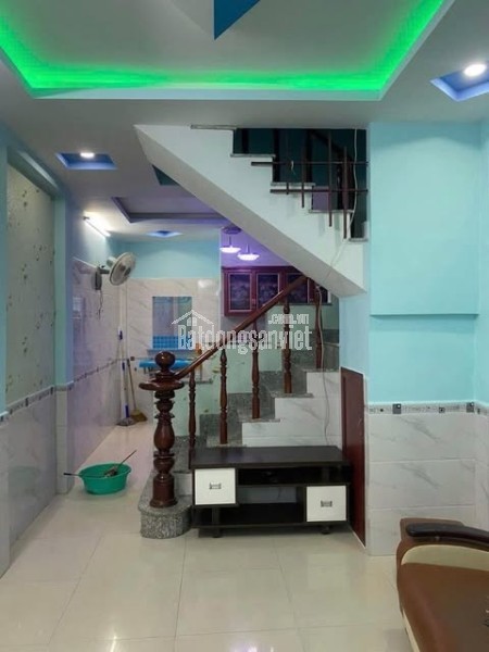 Bán Nhà Khu Vực Tân Bình - Đường Nguyễn Sỹ Sách - 31 m²/ 2 tầng - Hẻm Ba gác - Nhỉnh 4 Tỷ (TL)