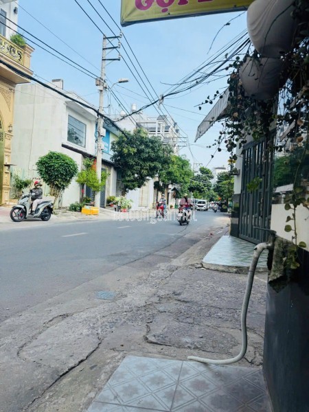 CHÍNH CHỦ CẦN BÁN NHÀ CÓ VỊ TRÍ ĐẸP TẠI PHƯỜNG BÌNH HƯNG HÒA A - QUẬN BÌNH TÂN - TP.HỒ CHÍ MINH -