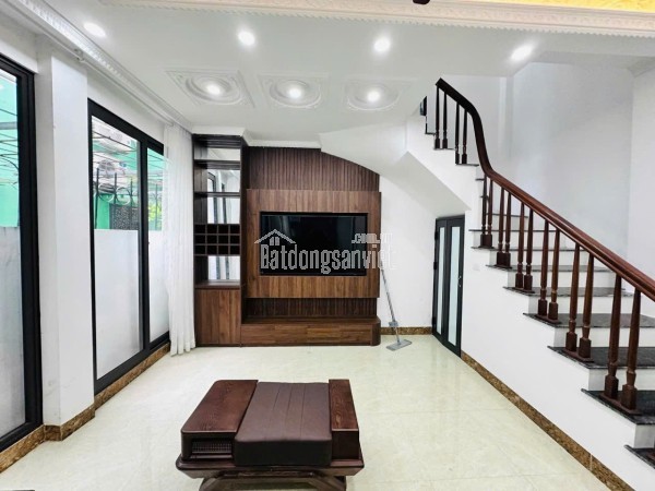 BÁN NHÀ SIÊU PHẨM CẦU GIẤY, 97M Ô TÔ ĐỖ  CỔNG, 8 TẦNG THANG MÁY, GIÁ 18,8 TỶ, DÒNG TIỀN 75TR/TH,
