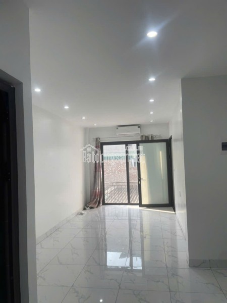 PHÒNG TRỌ VSKK TẠI PHÚC LỢI, LONG BIÊN – 50M²