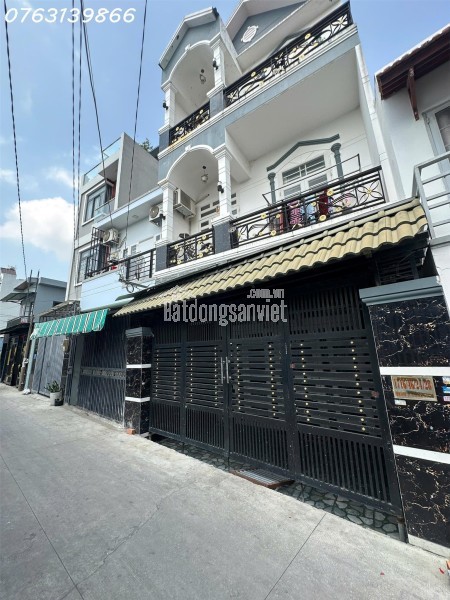 CHI 5. x TỶ- NHÀ 3 TẦNG- GẦN hOÀNG QUỐC VIỆT- HXH 6M- NGANG 5.5M- 2 LẦU- HOÀN CÔNG.