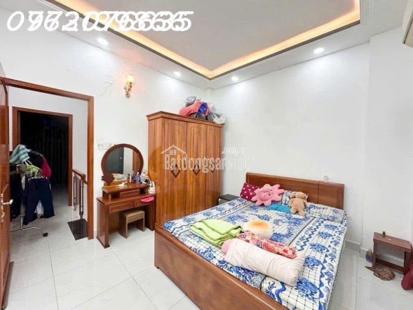 HƠN 5.x TỶ- HUỲNH TẤN PHÁT- NHÀ MỚI 3 TẦNG- DT 9 x 14- 4 PN, 5 WC- SHR- HOÀN CÔNG- KDC HIỆN HỮU.