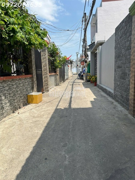 HƠN 5.x TỶ- HUỲNH TẤN PHÁT- NHÀ MỚI 3 TẦNG- DT 9 x 14- 4 PN, 5 WC- SHR- HOÀN CÔNG- KDC HIỆN HỮU.