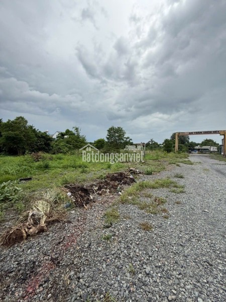 Cần Bán Gấp Đất Phước Thiện, L.Thạnh Mỹ, Q.9, 4220m2, Giá 75 Tỷ