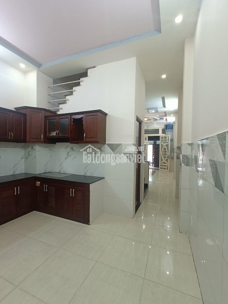 BÁN NHÀ KHU VIP LÊ VĂN QUỚI - GIÁP TÂN PHÚ - XE HƠI VÀO TẬN CỔNG - 3 TẦNG - DTSD:72M2 - CHỈ 3.7 TỶ