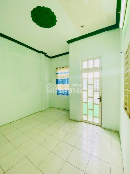 BÁN NHÀ KHU VIP LÊ VĂN QUỚI - GIÁP TÂN PHÚ - XE HƠI VÀO TẬN CỔNG - 3 TẦNG - DTSD:72M2 - CHỈ 3.7 TỶ