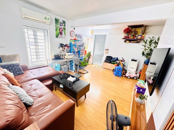 🆘 Hiếm vô cùng _____
🔥 Căn góc Văn Chương 3 mặt thoáng sáng, ở sướng.

- Ai đang tìm nhà khu