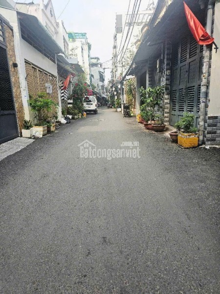 5 tỷ. BÌNH TÂN. Lê Văn Quới , hẻm thông , xe hơi đổ cửa. Ngay Ngã Tư Bốn Xã , giáp TÂN PHÚ. 72mv