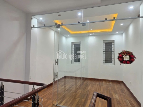 💥 Bán nhà trong ngõ Lê Trọng Tấn, Tx ô tô đỗ cửa 46m2 * 4t * 4,5m mặt tiền, hơn 18tỷ, an ninh