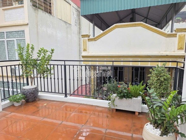 💥 Bán nhà trong ngõ Lê Trọng Tấn, Tx ô tô đỗ cửa 46m2 * 4t * 4,5m mặt tiền, hơn 18tỷ, an ninh