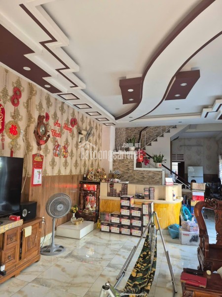 MẶT TIỀN TÂN XUÂN – TÔ KÝ – 5x25M – NHÀ 3 TẦNG + SÂN VƯỜN – CHỈ 8.8 TỶ 💥