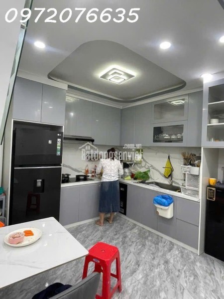GIÁ 7.1 TỶ- NHÀ 4 TẦNG- GẦN PHÚ MỸ HƯNG- HUỲNH THỊ ĐỒNG- HXH 6M- DT 4.6 x 12 - 2 LẦU- 4PN- HOÀN
