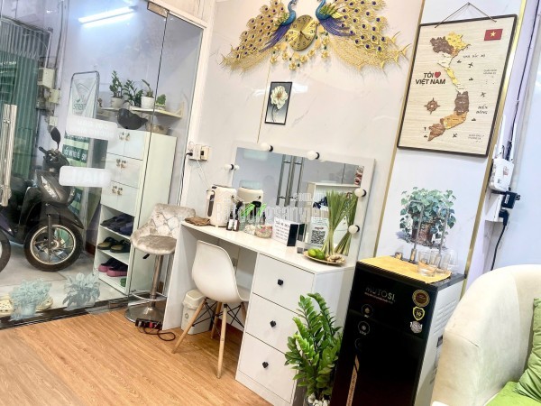 SANG NHƯỢNG NHANH NHÀ THUỐC CÓ CHỖ Ở LẠI CHO GIA ĐÌNH TẠI BẾN CÁT, BÌNH DƯƠNG