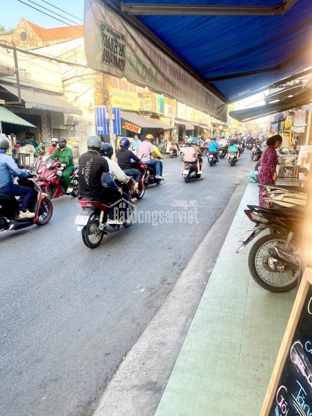 SANG NHƯỢNG NHANH NHÀ THUỐC CÓ CHỖ Ở LẠI CHO GIA ĐÌNH TẠI BẾN CÁT, BÌNH DƯƠNG