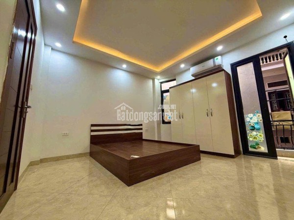 NHÀ ĐẸP CHÙA QUỲNH, HAI BÀ TRƯNG, SÁT PHỐ 50M 4T 12 TỶ 0903262939