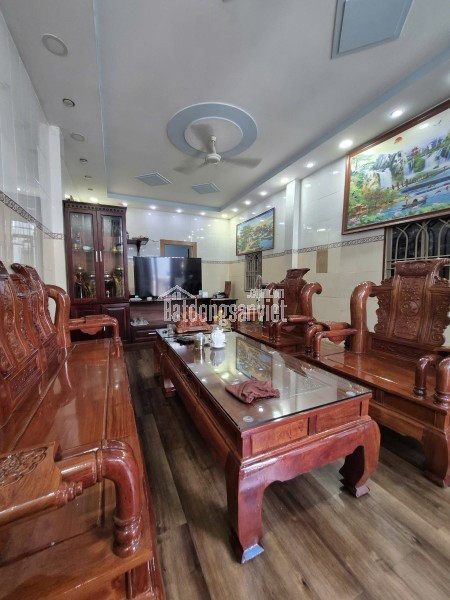 CỰC HIẾM - NHÀ THỜ BẾN CÁT - HẺM XE HƠI - 2 TẦNG- 6✅️ T.Ỷ 6