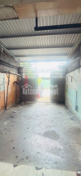 NHÀ NGAY HÒA BÌNH,PHÚ THẠNH,TÂN PHÚ. HẺM 12M THÔNG RA HẺM 110 TÔ HIỆU, 4M X 20M,2 TẦNG,NHÀ CŨ CÒN