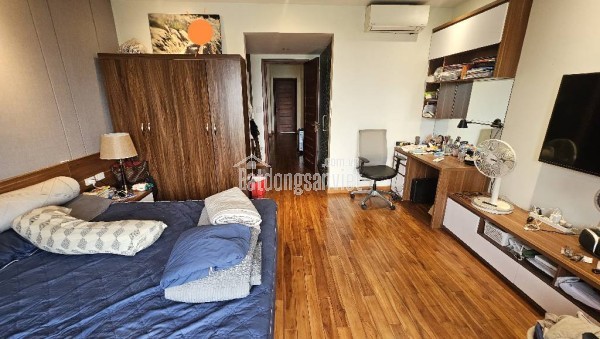 Bán căn hộ chung cư EuroWindows Đông Hội - View trung tâm triển lãm 66m nhỉnh 3 tỷ
9TL)