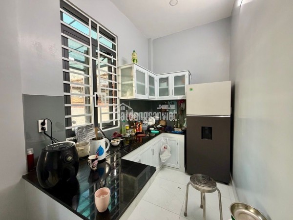 BÁN ĐẤT MẶT TIỀN TẶNG NHÀ - MẶT TIỀN ĐƯỜNG MỸ HUÊ -TRUNG CHÁNH- HÓC MÔN (6x37m) -CHỈ 8,8Tỷ