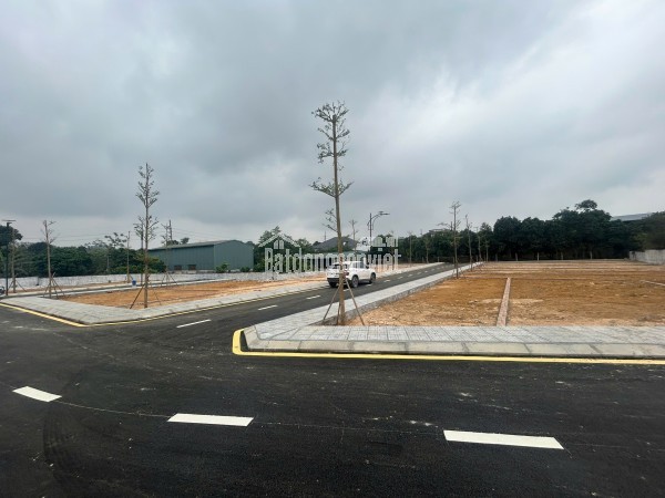 Bán đất nền Hoà Lạc - ĐH Quốc gia.gần QL21 mở rộng, 100m2 full thổ cư, mặt tiền 8m, đường trước