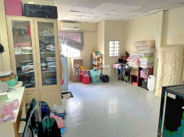 Nhà 5 ×12 sát bên cư xá Ngân Hàng _Hẻm 4m_Khu xây dựng tự do