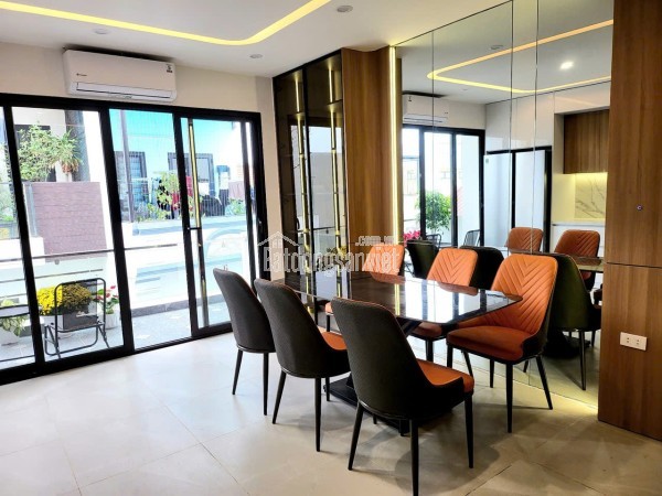 Bán nhà 6 tầng NGÔ XUÂN QUẢNG thang máy phun nội thât oto đỗ cửa giá chỉ nhỉnh 8 tỷ
