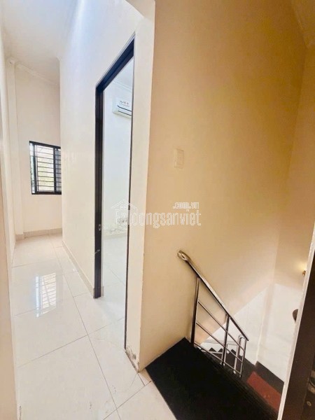 Hẻm bagac_40mv_Hơn 3 Đồng vào ở ngay._sồ riêng. khu yên tỉnh sạch sẽ .Huỳnh tấn phát gần Bigc Q7