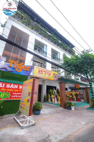 Hot mặt bằng khu Ao Sen đông sv nhất Hà Đông