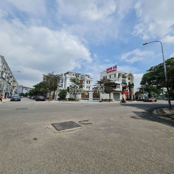 💎 Bán 111m2 đất mặt phố tại Trâu Quỳ, Gia Lâm. Mt 5m, đường gần 10m. Lh 0989894845