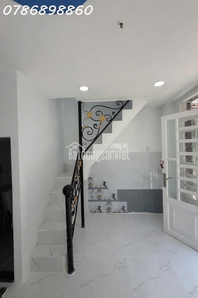 BÁN NHÀ ĐẸP 1 LẦU NGUYỄN VĂN QUỲ Q7  2.390 TỶ