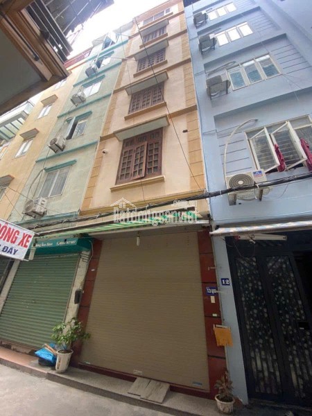 Phố Trạm Long Biên 8 tỷ 50m ngõ thông thoáng sát phố