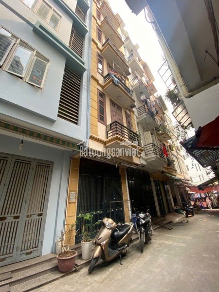 Phố Trạm Long Biên 8 tỷ 50m ngõ thông thoáng sát phố