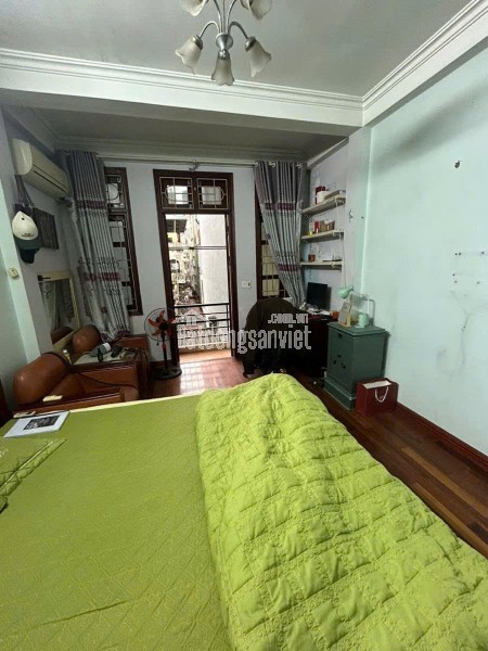 Phố Trạm Long Biên 8 tỷ 50m ngõ thông thoáng sát phố