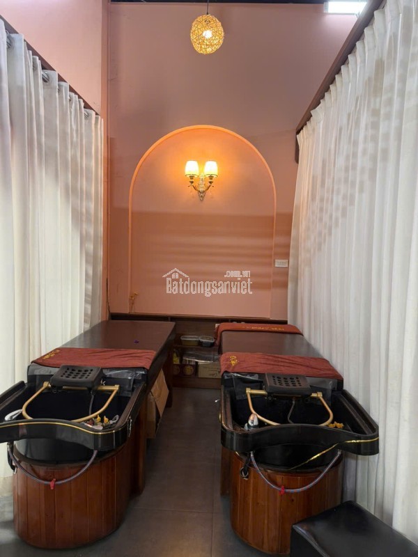 Cho thuê / share 1 góc làm NAIL full tiện ích trong Spa khu Phúc Lợi HN