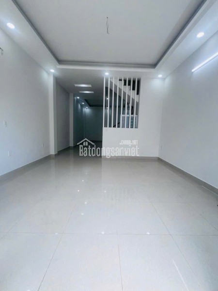 NHÀ 4 TẦNG HẼM 3M  DỌN VÀO Ở NGAY PHƯỜNG PHÚ THUẬN Q.7 
ZÍA NHỈNH 6 TI