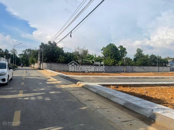 Chính Chủ Bán rẻ 120m2 Đối Diện 2 Tòa Chung Cư Khu Tái Định Cư Bắc Phú Cát - Đất Hòa Lạc giá Rẻ