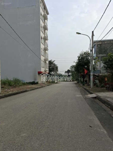 Bán lô đất 100m2 ngay ngã tư quốc lộ 21 đại lộ thăng long, cạnh ĐH Quốc Gia, khu CN Cao Hòa Lạc