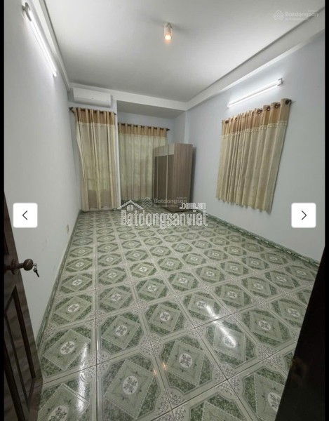 Cho thuê nhà nguyên căn hẻm xe hơi 4pn 3wc tại Hoàng Hoa Thám - Tân Bình