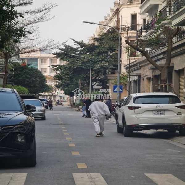 🔥 Bán đất 45m2 Trâu Quỳ, Gia Lâm, đường ô tô 16 chỗ chạy thông. LH 0989894845 🔥