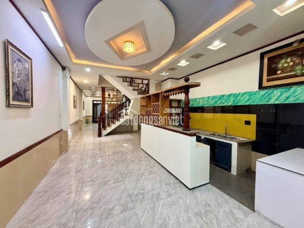 Bán nhà đường 160, Phường Tăng Nhơn Phú A,  Q9, Thủ Đức, TP HCM. DT  54m2, 3 Tầng, 3PN. Giá  5.45