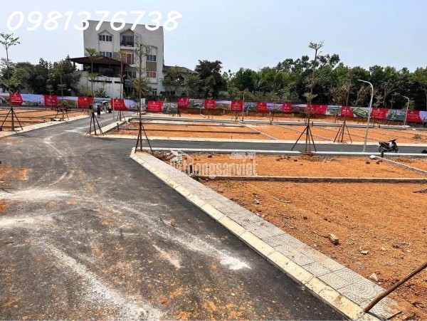 Lãi suất ngân hàng giảm, NĐT săn đất Hòa Lạc. CC bán lô đất 100m2, full thổ cư. LH 0981376738