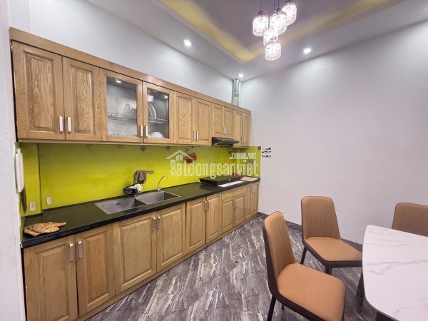 BÁN NHÀ THẠCH BÀN LONG BIÊN 40M2 5 TẦNG GẦN PHỐ GIÁ NHỈNH 7 TỶ