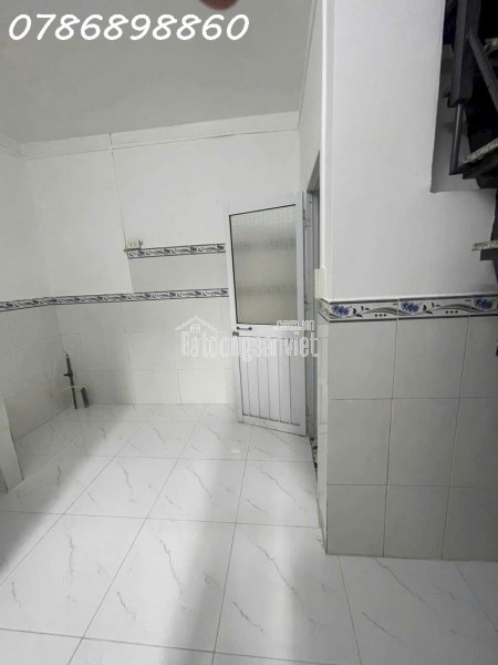 NHÀ 1 LẦU – HẺM XE HƠI 376 HUỲNH TẤN PHÁT Q7