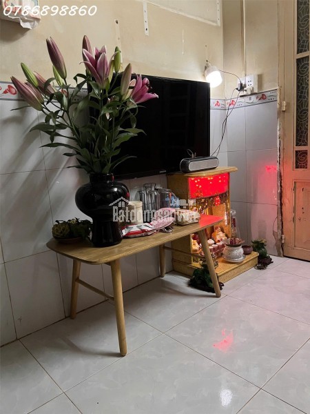 NHÀ 1 LẦU – HẺM XE HƠI 376 HUỲNH TẤN PHÁT Q7