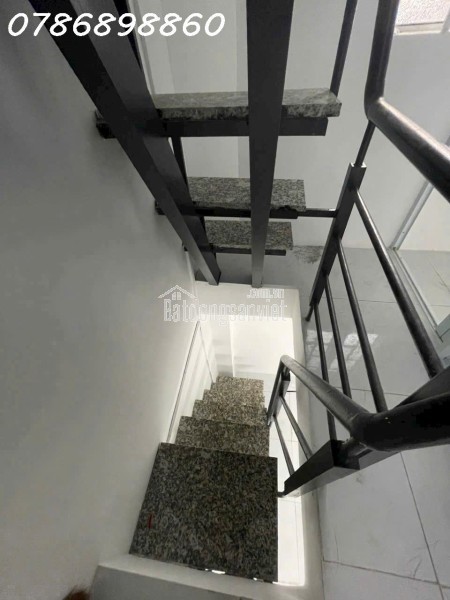 NHÀ 1 LẦU – HẺM XE HƠI 376 HUỲNH TẤN PHÁT Q7