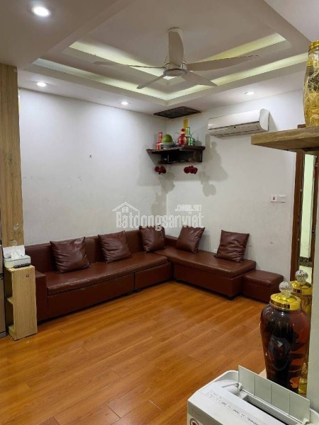 Tập thể Nguyễn văn Cừ Long Biên 4 tỷ 60m tầng 1 vừa ở vừa kinh doanh