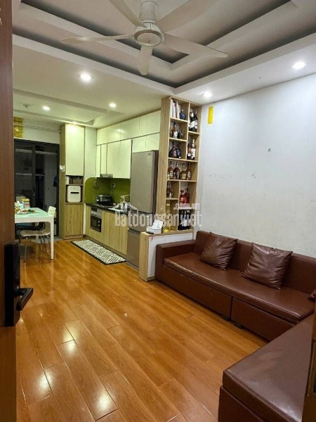 Tập thể Nguyễn văn Cừ Long Biên 4 tỷ 60m tầng 1 vừa ở vừa kinh doanh