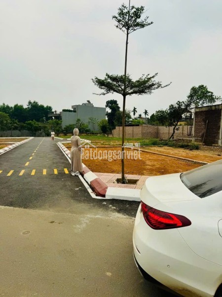 100M ĐẤT LÔ GÓC, FULL THỔ CƯ - TẠI TRUNG TÂM - TÙNG THIỆN – SƠN TÂY - HÀ NỘI