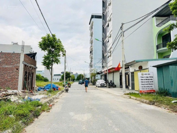 chính chủ cắt lỗ  đất đô thị Hòa Lạc, gần QL21 , diện tích 100m², mặt tiền 7m