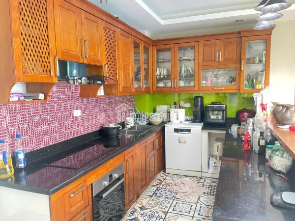 Cho thuê nhà Trần Quang Diệu – 50m² x 6T – thang máy – hợp làm văn phòng, spa, showroom...